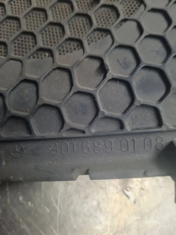 Mercedes-Benz Sprinter W901 W902 W903 W904 (1995 - 2007) 9016890108 Накладка динамика передней двери — фото 3