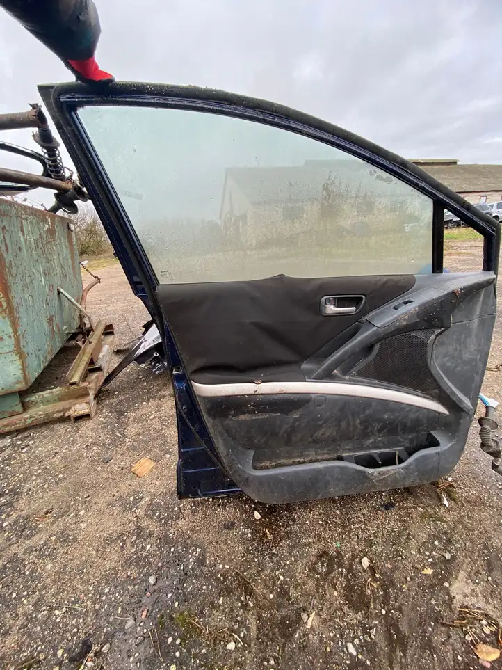 Toyota Corolla Verso AR10 (2004 - 2009) Дверь — фото 2