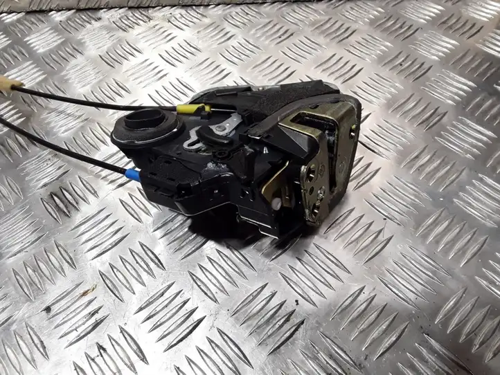 Toyota Corolla Verso AR10 (2004 - 2009) 4L1519 Замок задней двери — фото 1