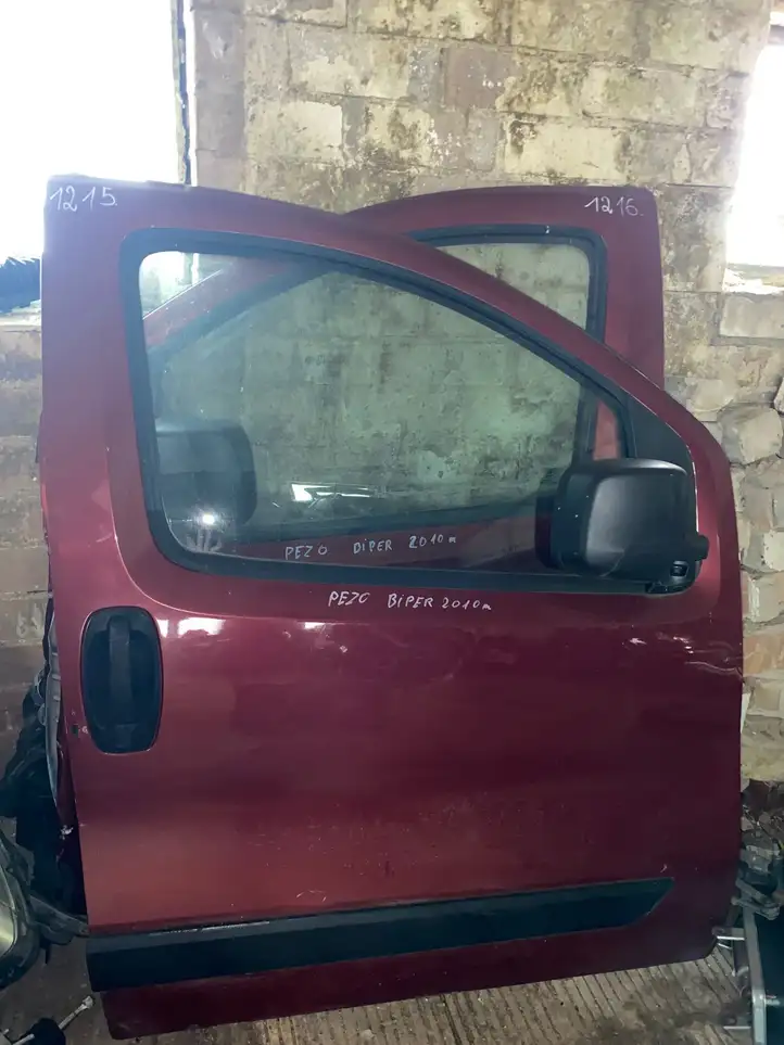 Peugeot Bipper (2008 - 2011) Дверь — фото 1
