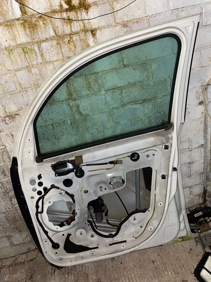 Citroen C3 Picasso (2010 - 2017) Дверь — фото 1