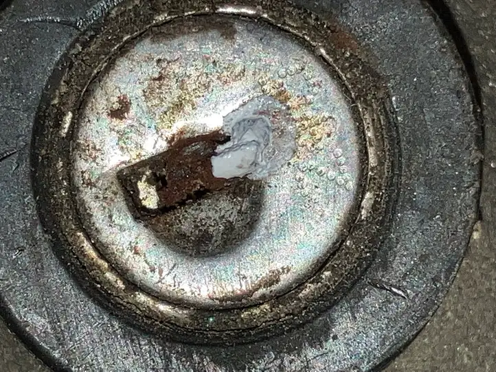 BMW 5 E60 E61 (2004 - 2010)  6782257S355 Комплект крюка