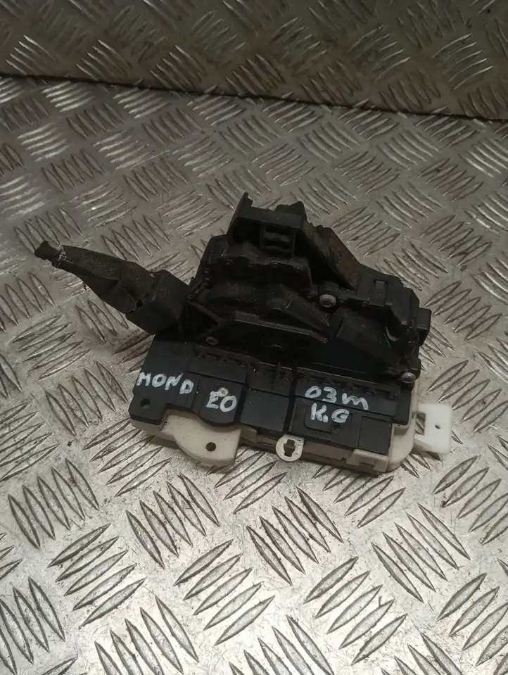 Ford Mondeo Mk III (2000 - 2007) 591161B1E0273DL Замок задней двери — фото 1