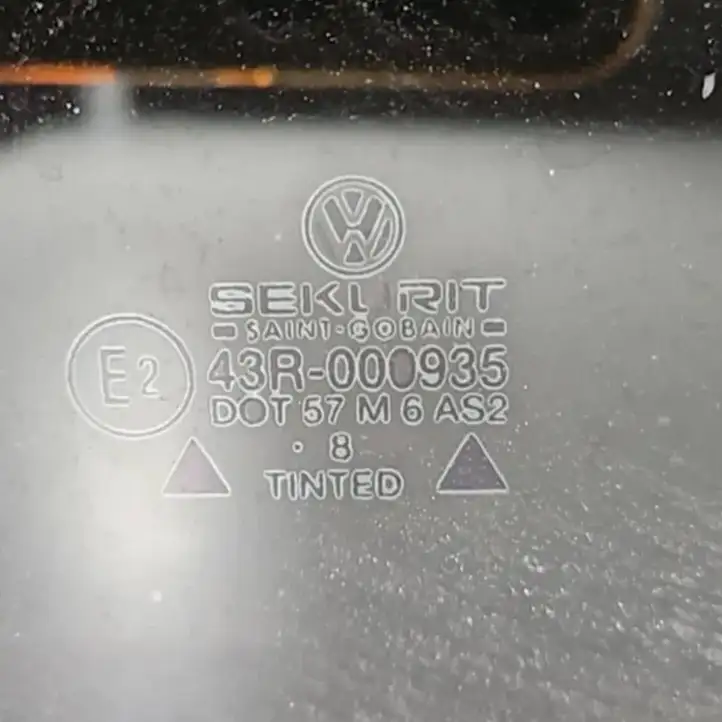 Volkswagen Multivan T4 (1991 - 2003) 43R000935 Заднее боковое стекло — фото 4