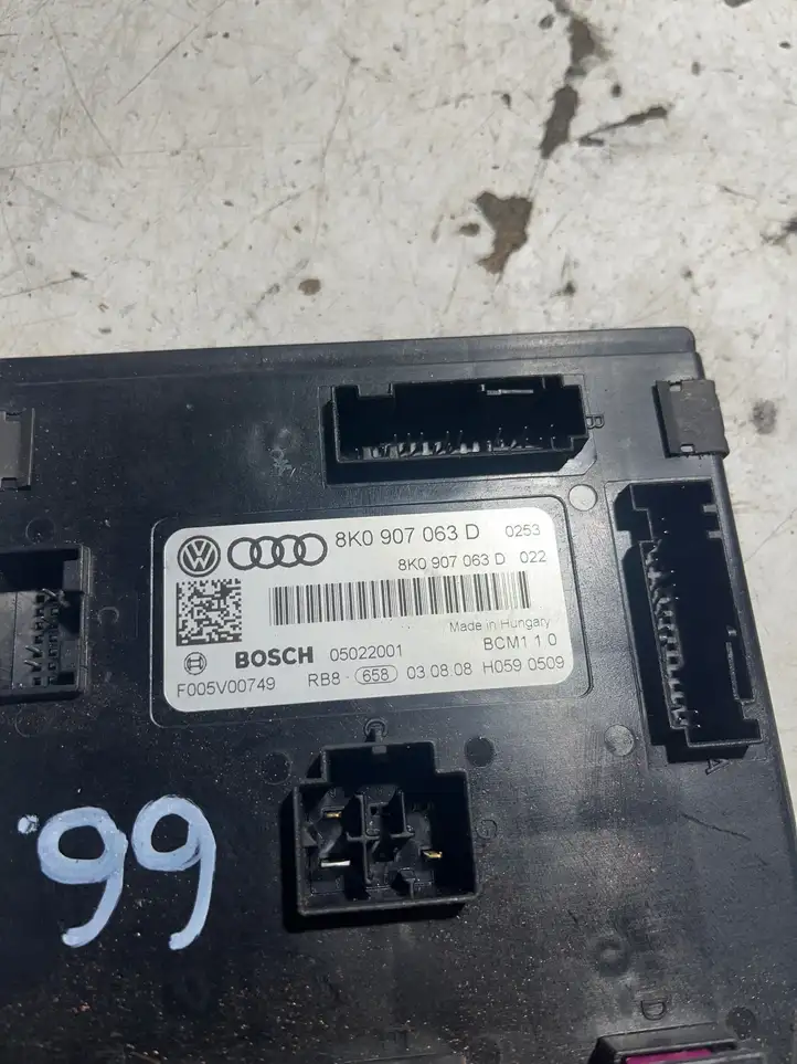 Audi A4 S4 B8 8K (2007 - 2011) 8K0907063D Модуль комфорта — фото 4