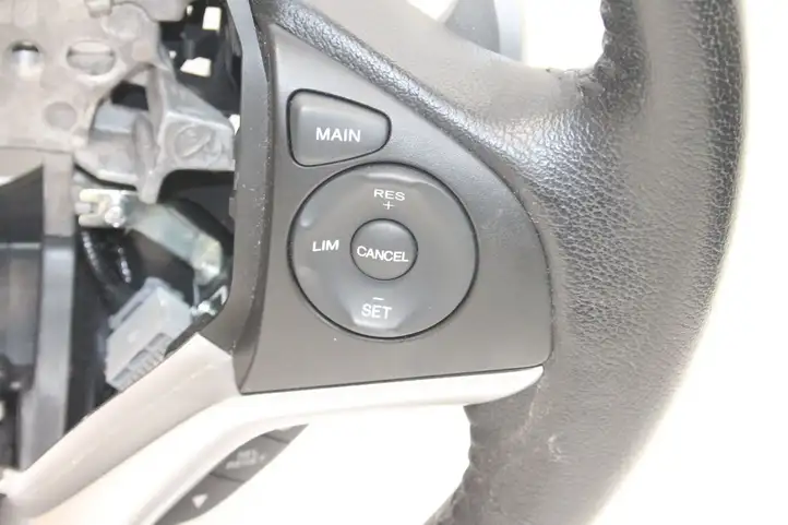 Honda Jazz (2015 - 2020) Руль — фото 3