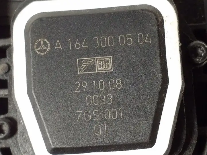 Mercedes-Benz GL X164 (2006 - 2012) A1643000504 Педаль акселератора — фото 3