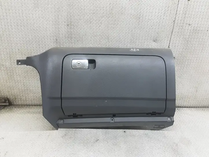 Volkswagen Golf V (2003 - 2009) 1K1857290 Бардачок в сборе — фото 1