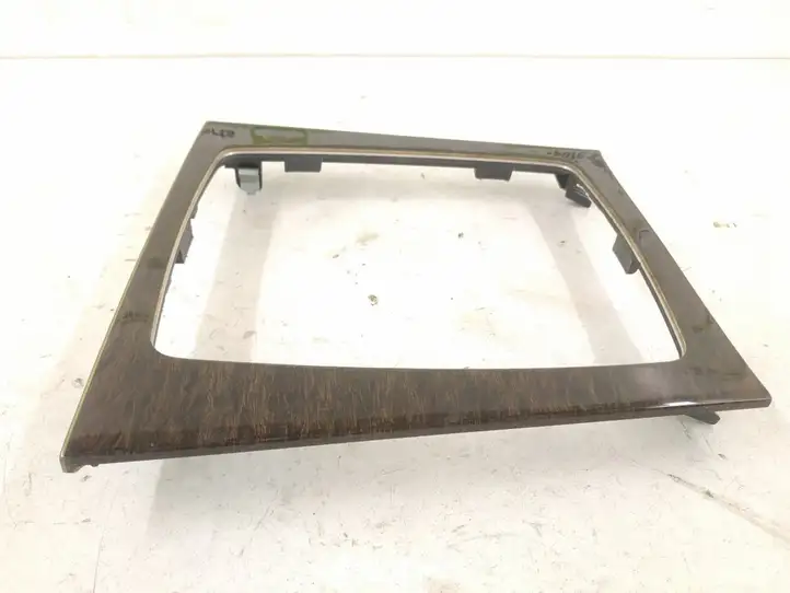 Mercedes-Benz C W204 (2007 - 2014) Рамка рычага КПП — фото 3