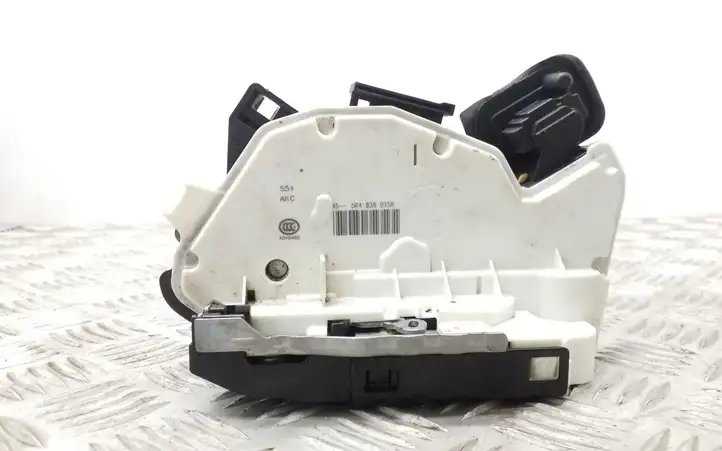 Volkswagen Golf VII (2013 - 2019)  5K4839015R Замок передней двери