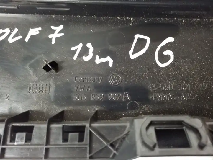 Volkswagen Golf VII (2013 - 2019) 5G6839902A Прочая отделка задней двери — фото 2