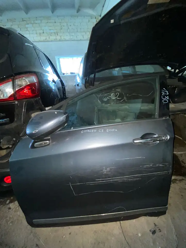 Citroen C5 (2008 - 2017) Дверь — фото 1