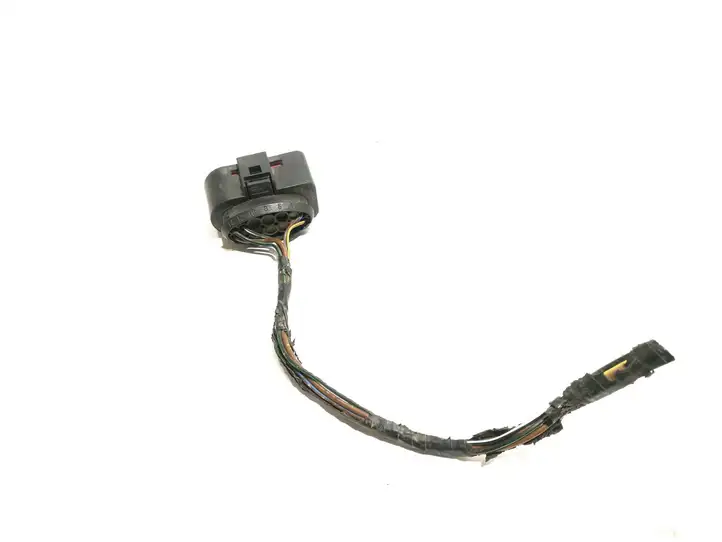 Volkswagen PASSAT B6 (2005 - 2010) 1J0973737 Прочая электропроводка — фото 3