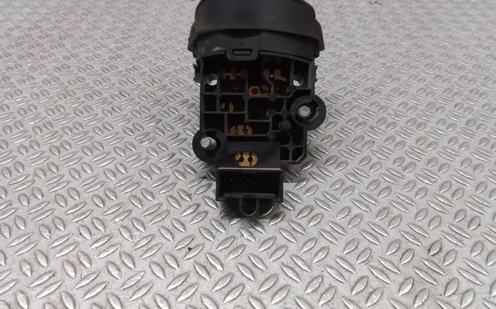 Nissan X-Trail T30 (2001 - 2007) 54355381PI Кнопки на рулевом колесе — фото 3