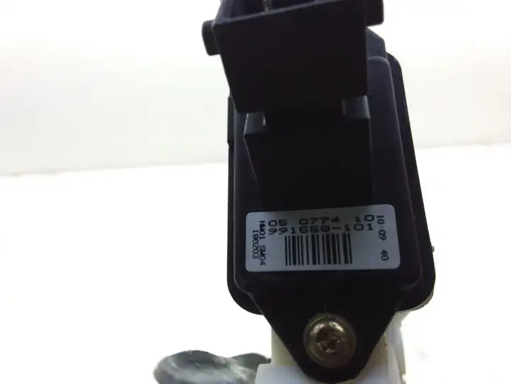 Toyota Corolla E120 E130 (2000 - 2004) 0130822032 Электростеклоподъемник передний (комплект) — фото 3