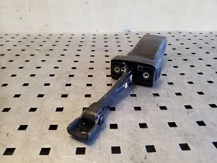 Audi A6 (2011 - 2014)  4G0839267 Ограничитель открывания задней двери