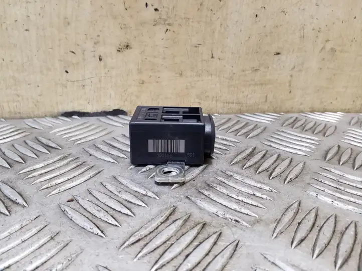 Audi A6 C7 (2011 - 2014) 4F0915519 Реле защиты аккумулятора — фото 4