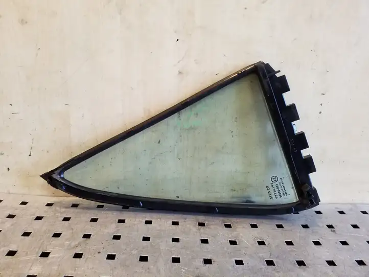 Toyota Corolla E120 E130 (2000 - 2004) Форточка двери — фото 2