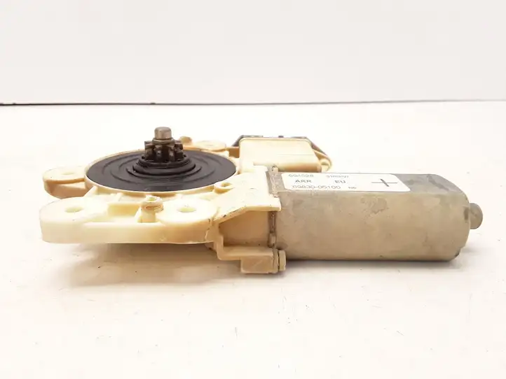 Toyota Avensis T250 (2006 - 2009) 6983005100 Стеклоподъемник задней двери — фото 3