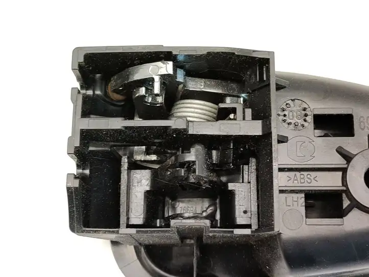 Toyota Avensis T270 (2009 - 2012) 6920605050 Внутренняя ручка задней двери — фото 2