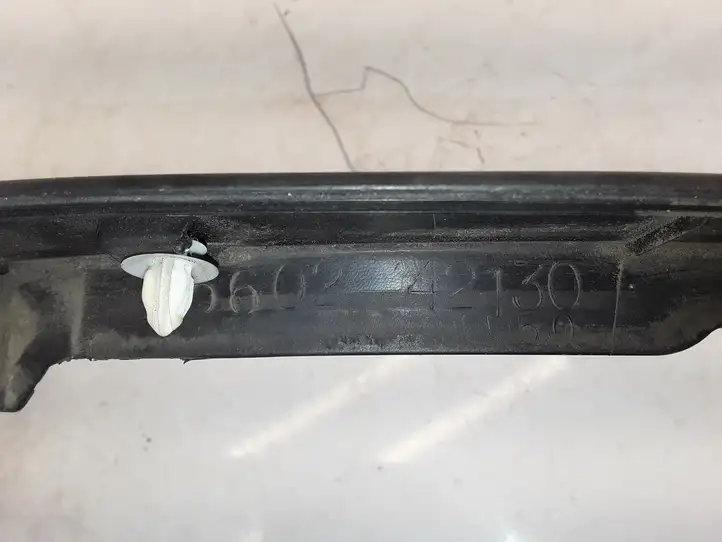 Toyota RAV 4 (XA40) (2012 - 2018) 7560242130 Накладка колесной арки — фото 2