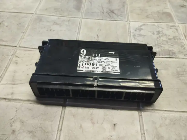 Subaru Forester SH (2008 - 2013) 88281SC200 Блок иммобилайзера — фото 1