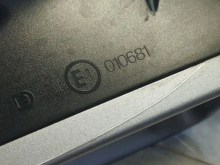 Audi A4 S4 B6 8E 8H (2000 - 2006) 010681 Боковое зеркало с электроприводом — фото 3