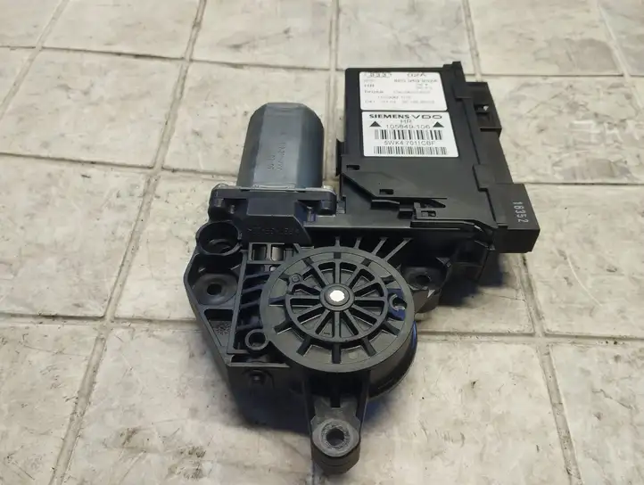 Audi A4 S4 B6 8E 8H (2000 - 2006) 8E0959802A Стеклоподъемник задней двери — фото 3