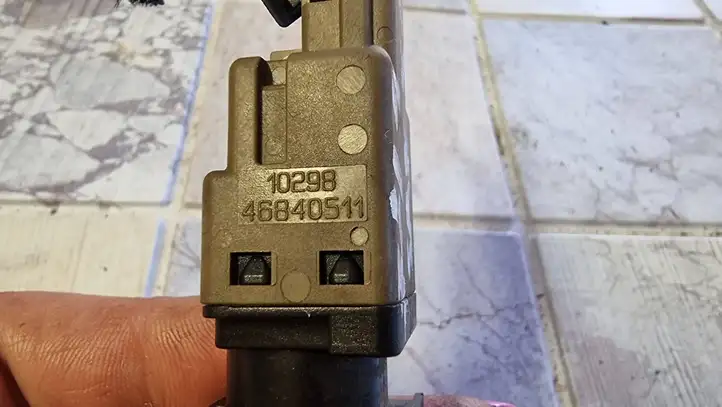 Fiat Stilo (2001 - 2010)  46840511 Датчик педали сцепления