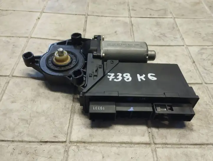 Audi A4 S4 B6 8E 8H (2000 - 2006) 8E0959801A Стеклоподъемник задней двери — фото 1
