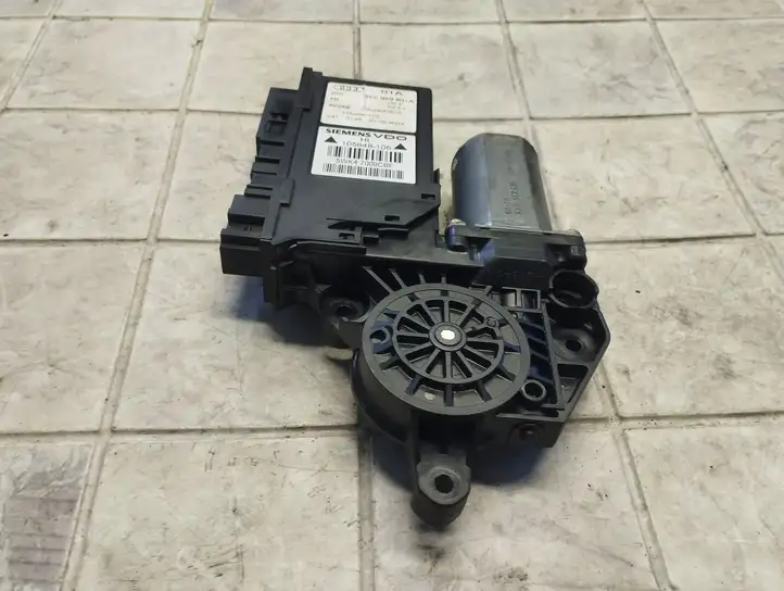 Audi A4 S4 B6 8E 8H (2000 - 2006) 8E0959801A Стеклоподъемник задней двери — фото 4