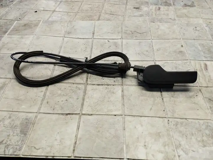 Seat Altea XL (2004 - 2015) 1J1823633 Ручка открытия капота — фото 1