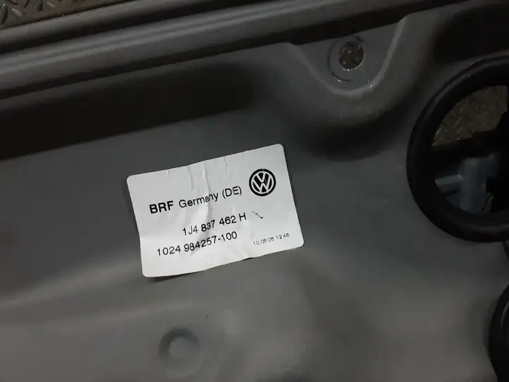 Volkswagen Golf IV (1998 - 2005) 1J1959802D Электростеклоподъемник передний (комплект) — фото 3