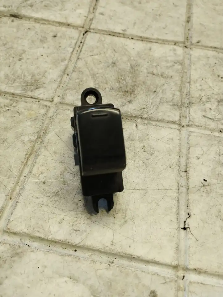 Nissan Note (E11) (2006 - 2014) 25411ED00A Кнопка стеклоподъемников — фото 1