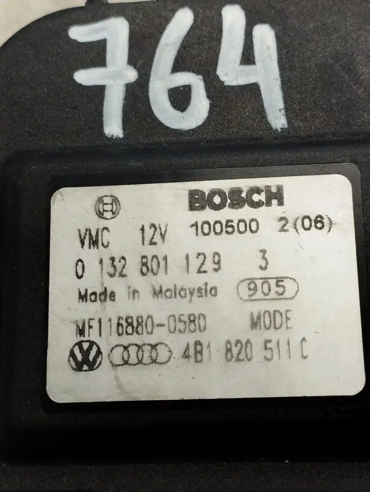 Audi A6 S6 C5 4B (1997 - 2001) 0132801129 Двигатель задвижки потока воздуха — фото 2
