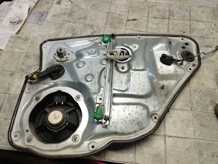 Fiat Stilo (2001 - 2010) 00467813490 Механический стеклоподъемник задней двери — фото 4