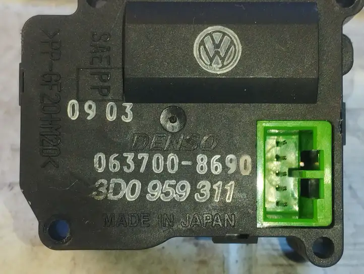 Volkswagen Phaeton (2002 - 2008) 0637008690 Двигатель задвижки потока воздуха — фото 3