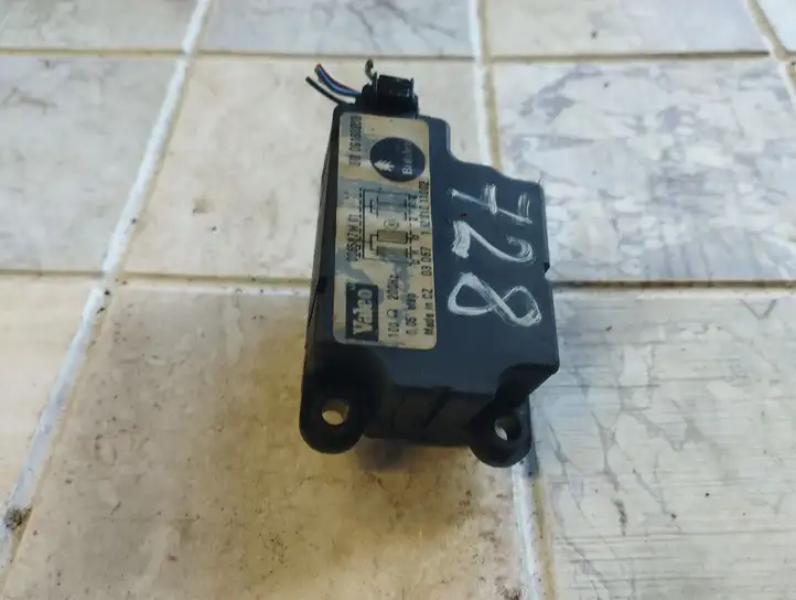 Opel Signum (2002 - 2008) GM09180200 Двигатель задвижки потока воздуха — фото 3