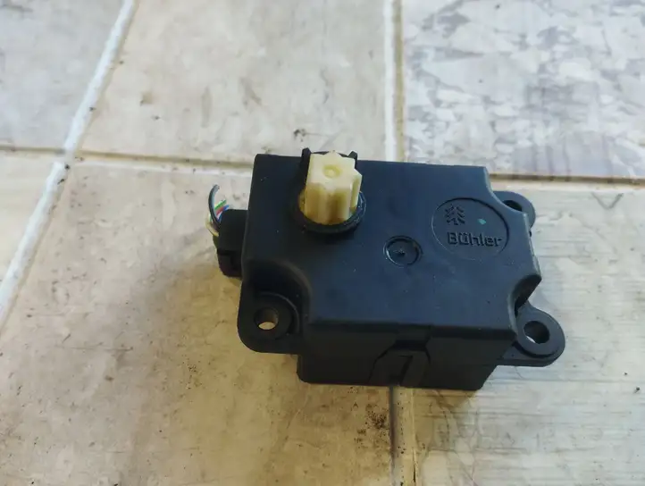 Opel Signum (2002 - 2008) GM09180200 Двигатель задвижки потока воздуха — фото 5