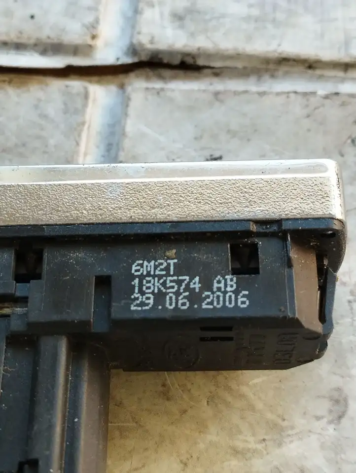 Ford Galaxy (2006 - 2010) 6M2T18K574 Кнопка обогрева стекла — фото 3