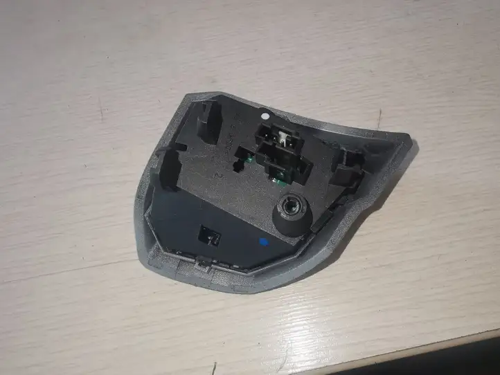 Opel Astra H (2004 - 2009) 13126750 Кнопки на рулевом колесе — фото 3