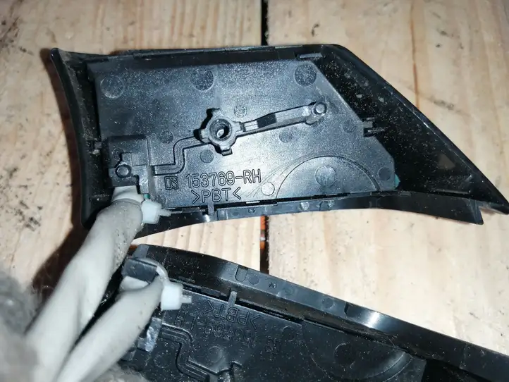 Mazda 5 (2005 - 2010) 153769RH Кнопки на рулевом колесе — фото 4