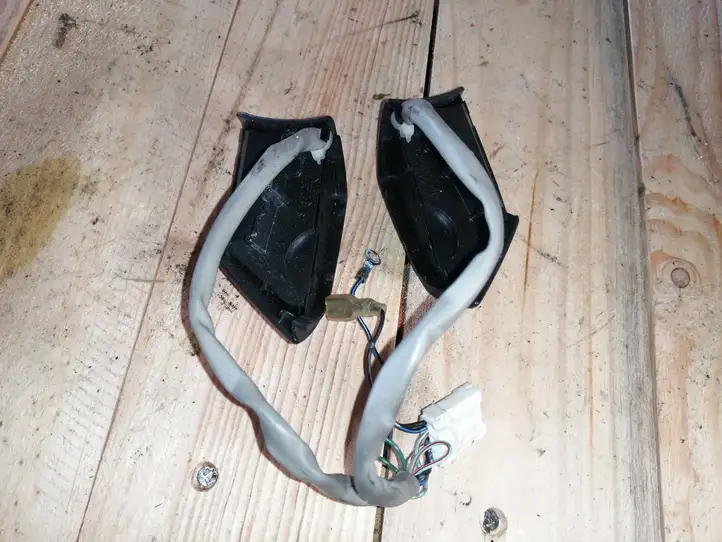 Mazda 5 (2005 - 2010) 153769RH Кнопки на рулевом колесе — фото 5