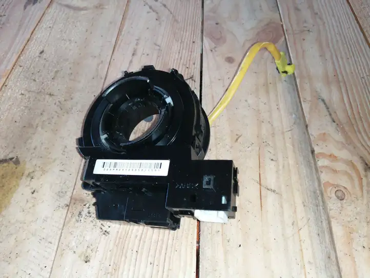 Mazda 5 (2005 - 2010) Контактное кольцо SRS — фото 3