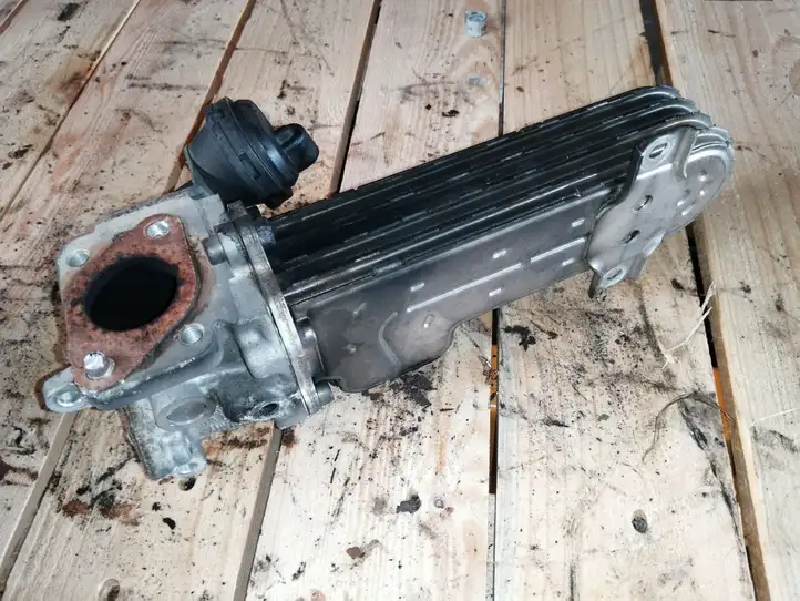 Mitsubishi Outlander (2007 - 2012)  03G131513K Охладитель EGR
