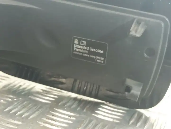 BMW X3 F25 (2010 - 2017) 7213035 Крышка топливного бака — фото 2