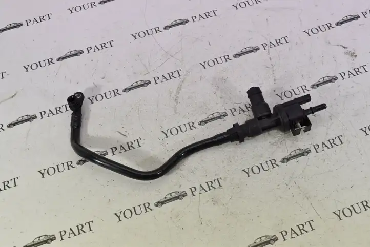 BMW 5 G30 G31 (2016 - )  7643106 Клапан топливного бака