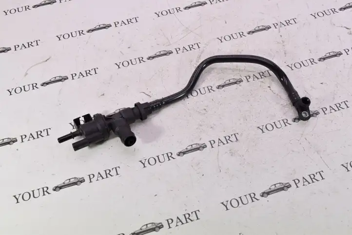 BMW 5 G30 G31 (2016 - )  7643106 Клапан топливного бака
