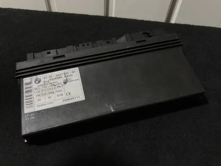 BMW 5 E60 E61 (2004 - 2010)  6957140 Mодуль kомфортa