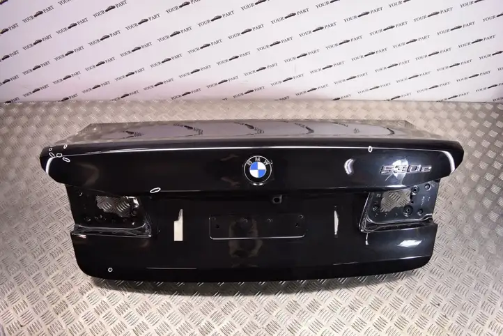 BMW 5 G30 G31 (2016 - ) Крышка багажника — фото 1